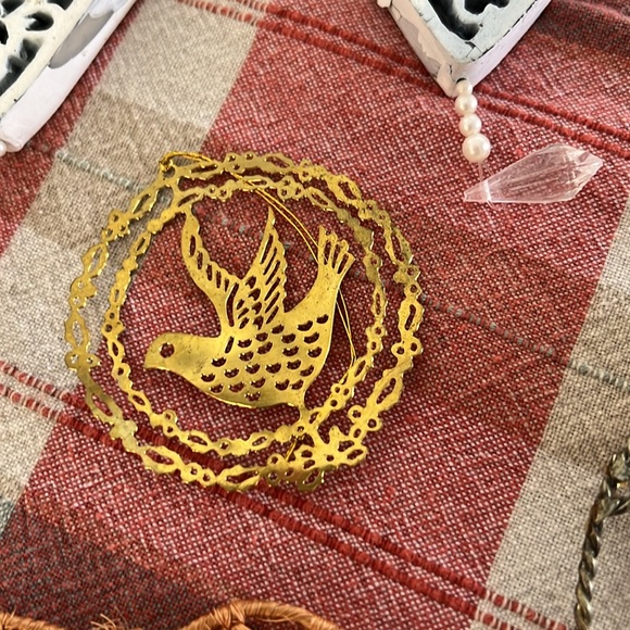 7 Ornaments - Picture 6 of 6